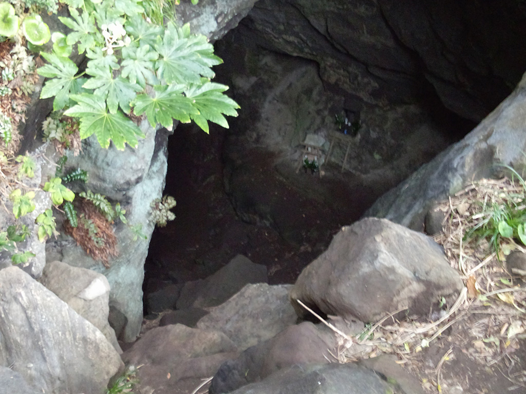 洞穴内部