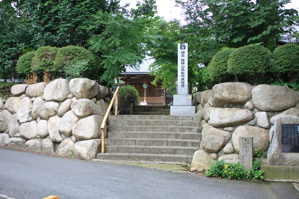 寺の正面