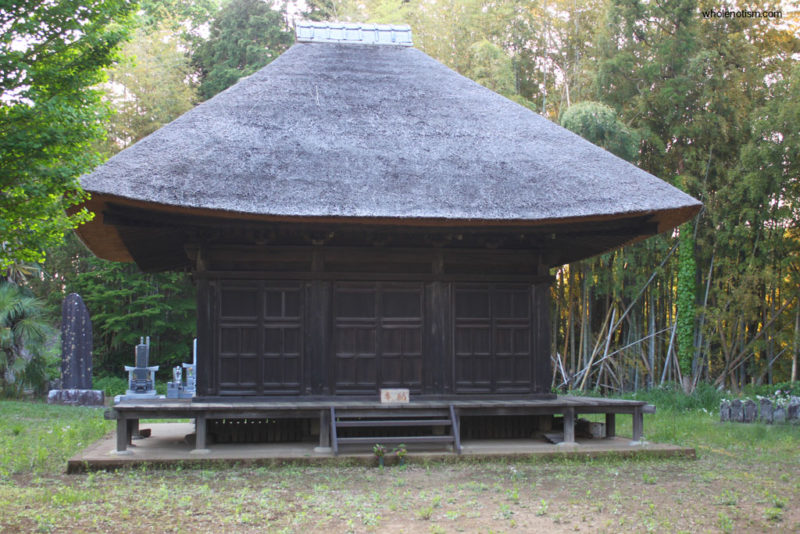 泉福寺薬師堂