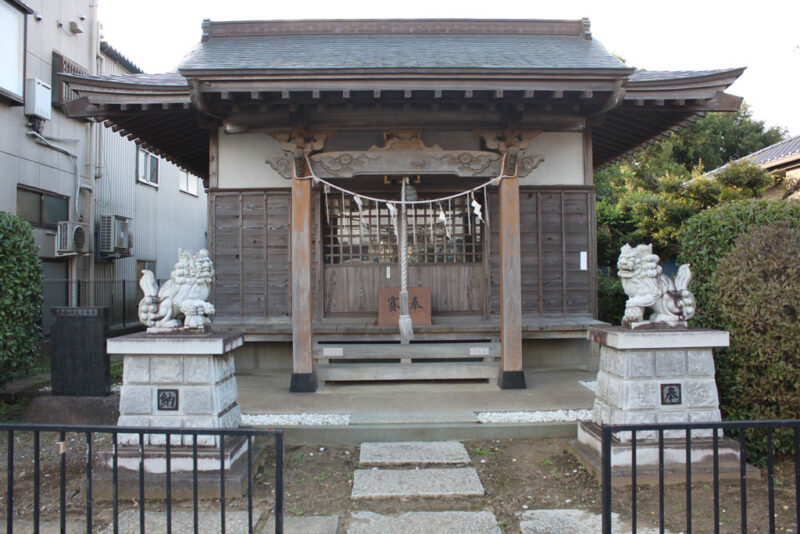 神社正面